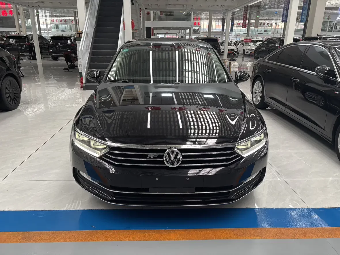Volkswagen Magotan