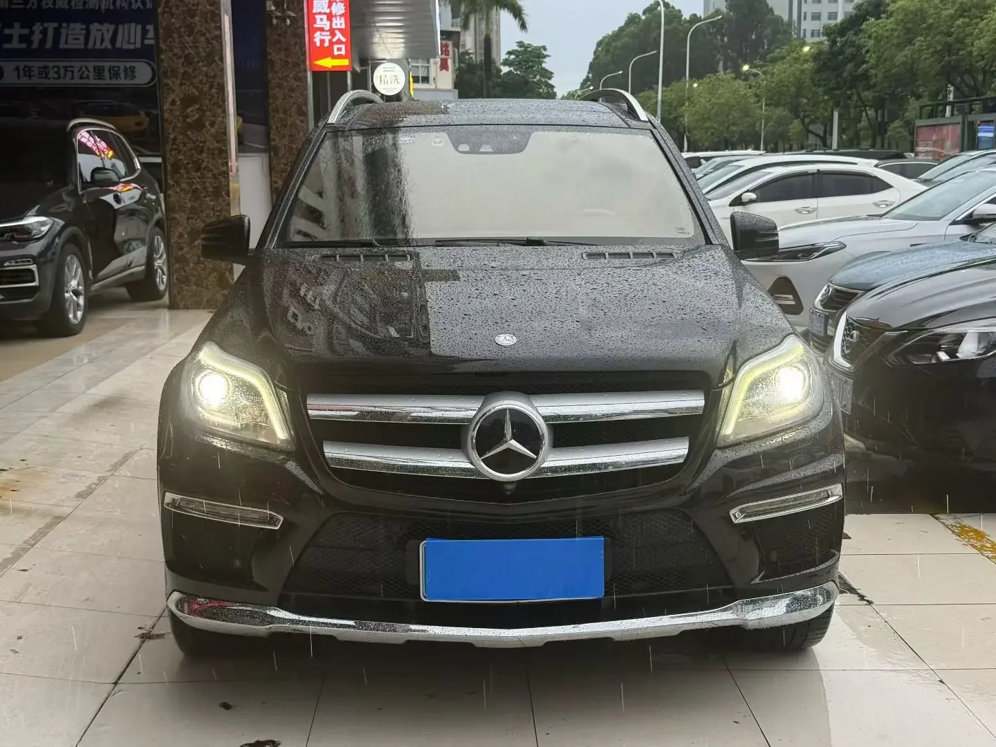 Mercedes-Benz GL Class
