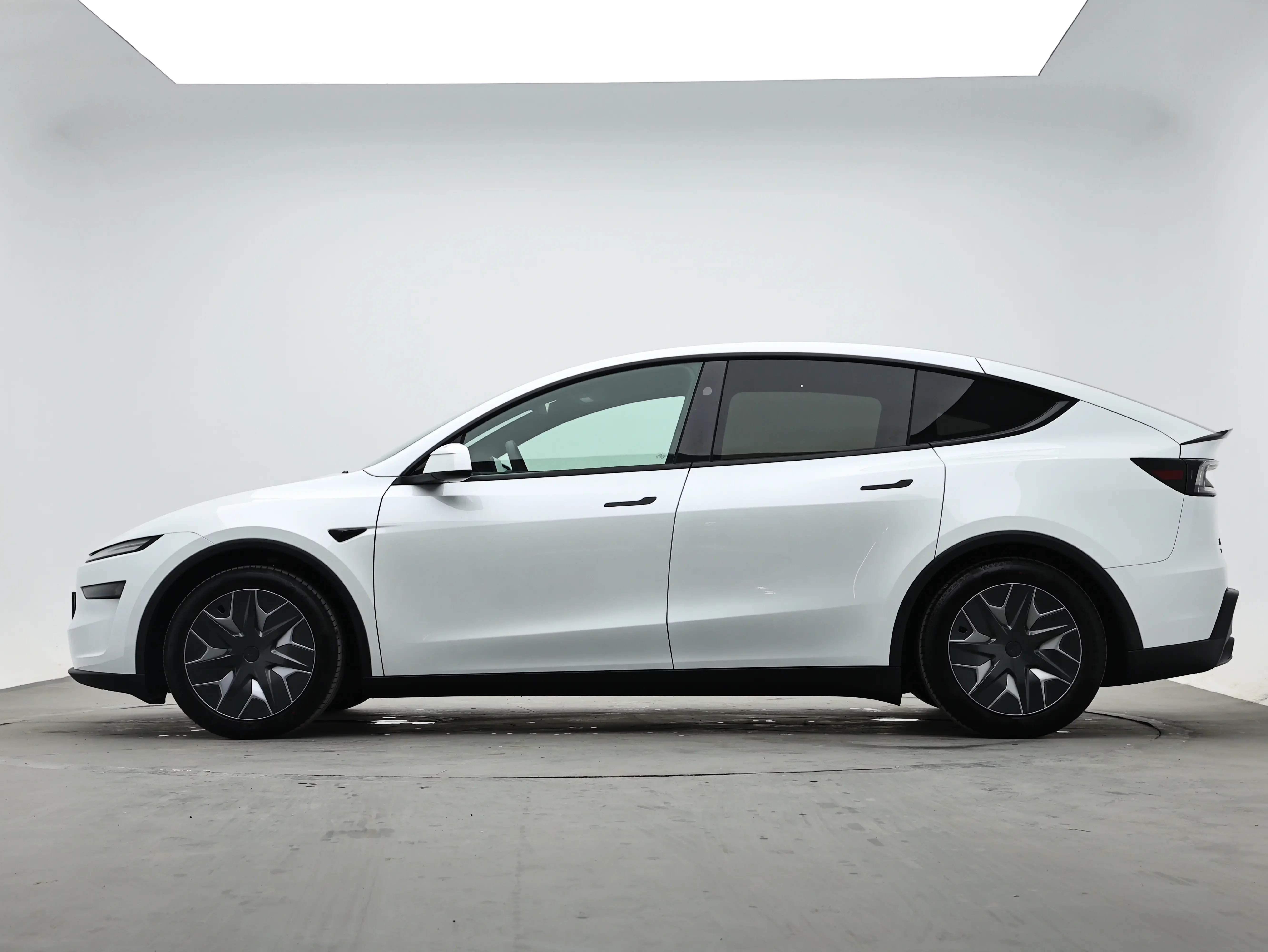 Tesla Model YL