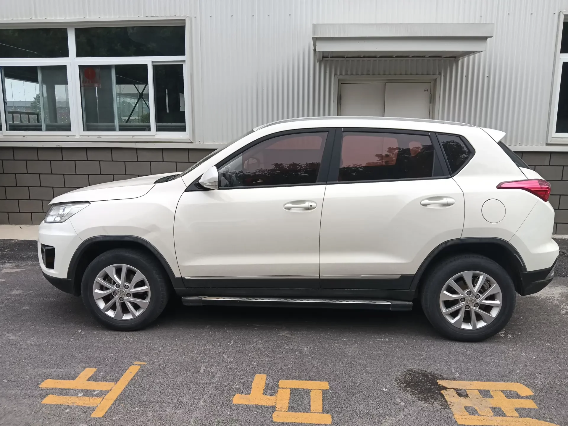 BAIC Shenbao X35