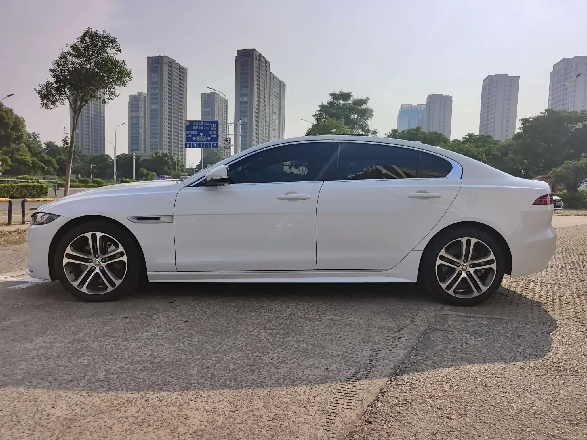 Jaguar XEL