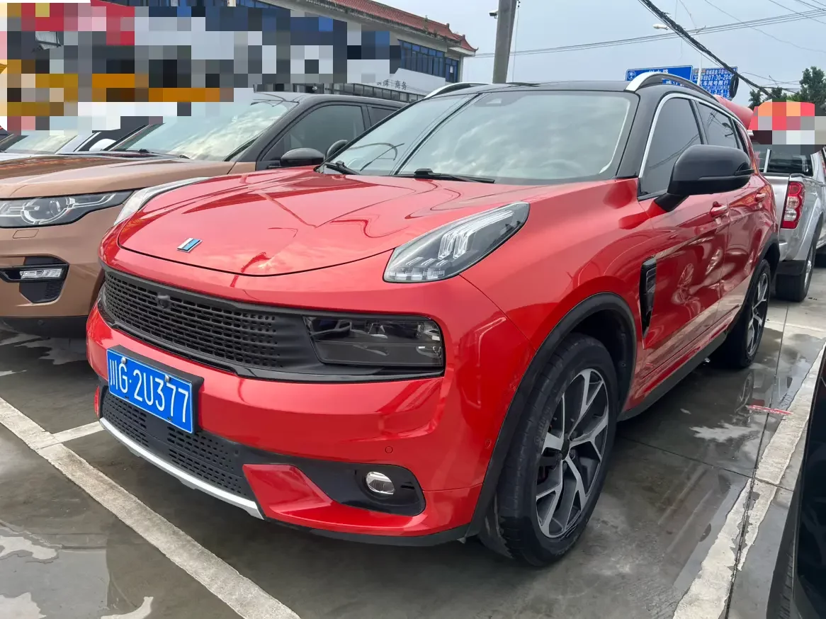 Lynk & Co 01