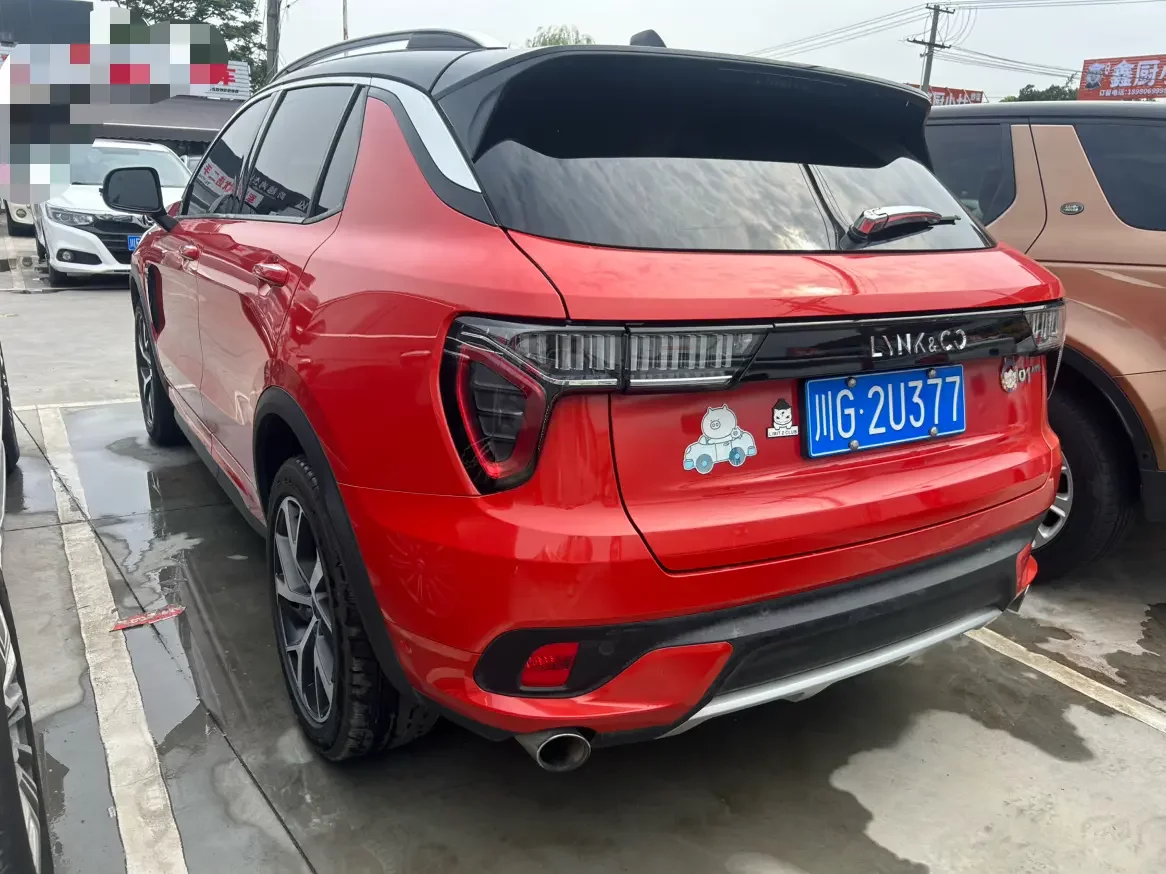 Lynk & Co 01