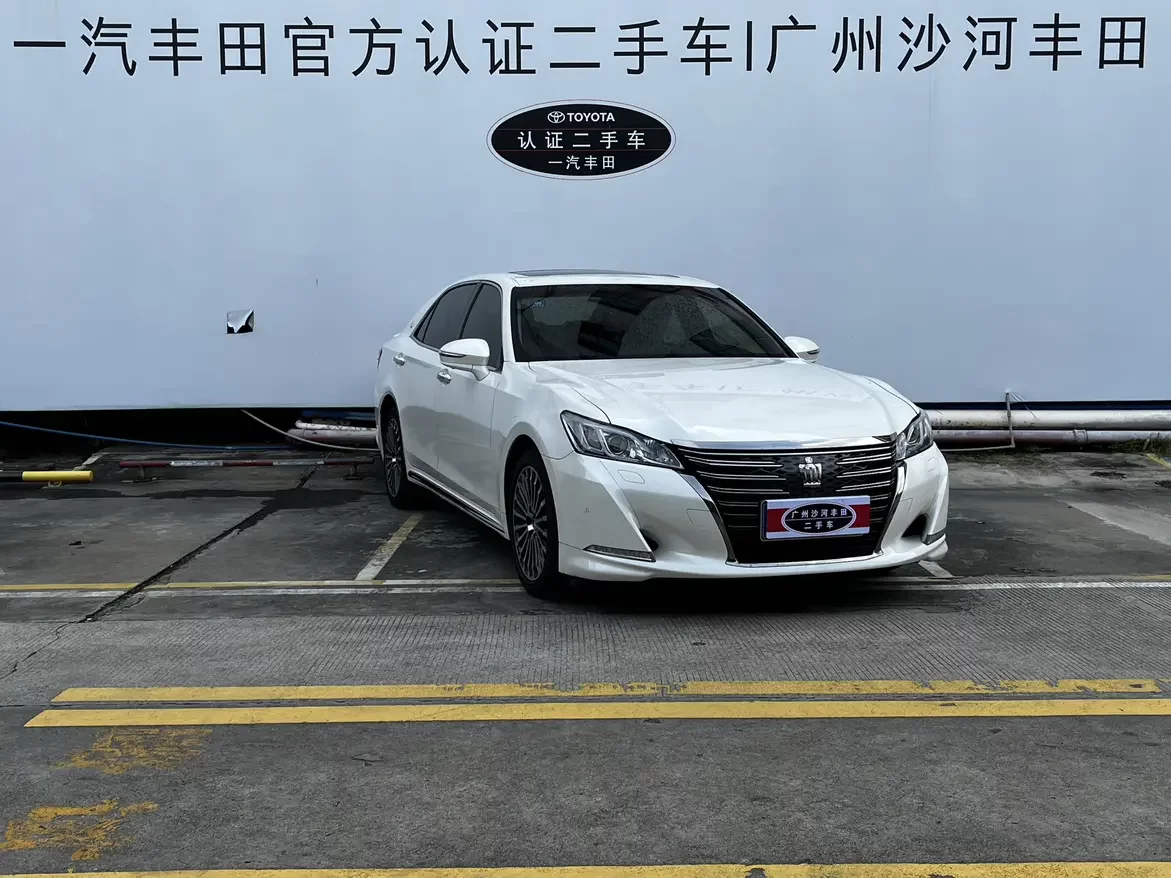 Toyota crown