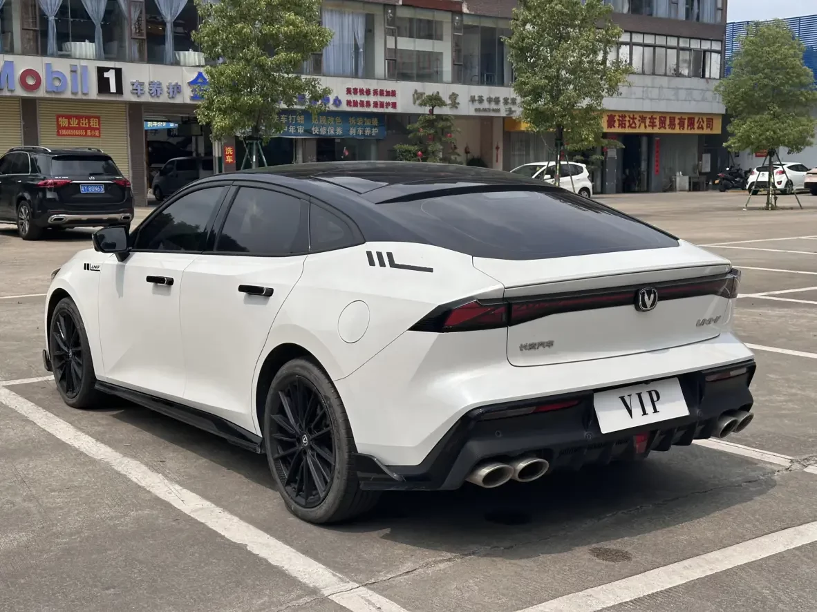 Changan UNI-V
