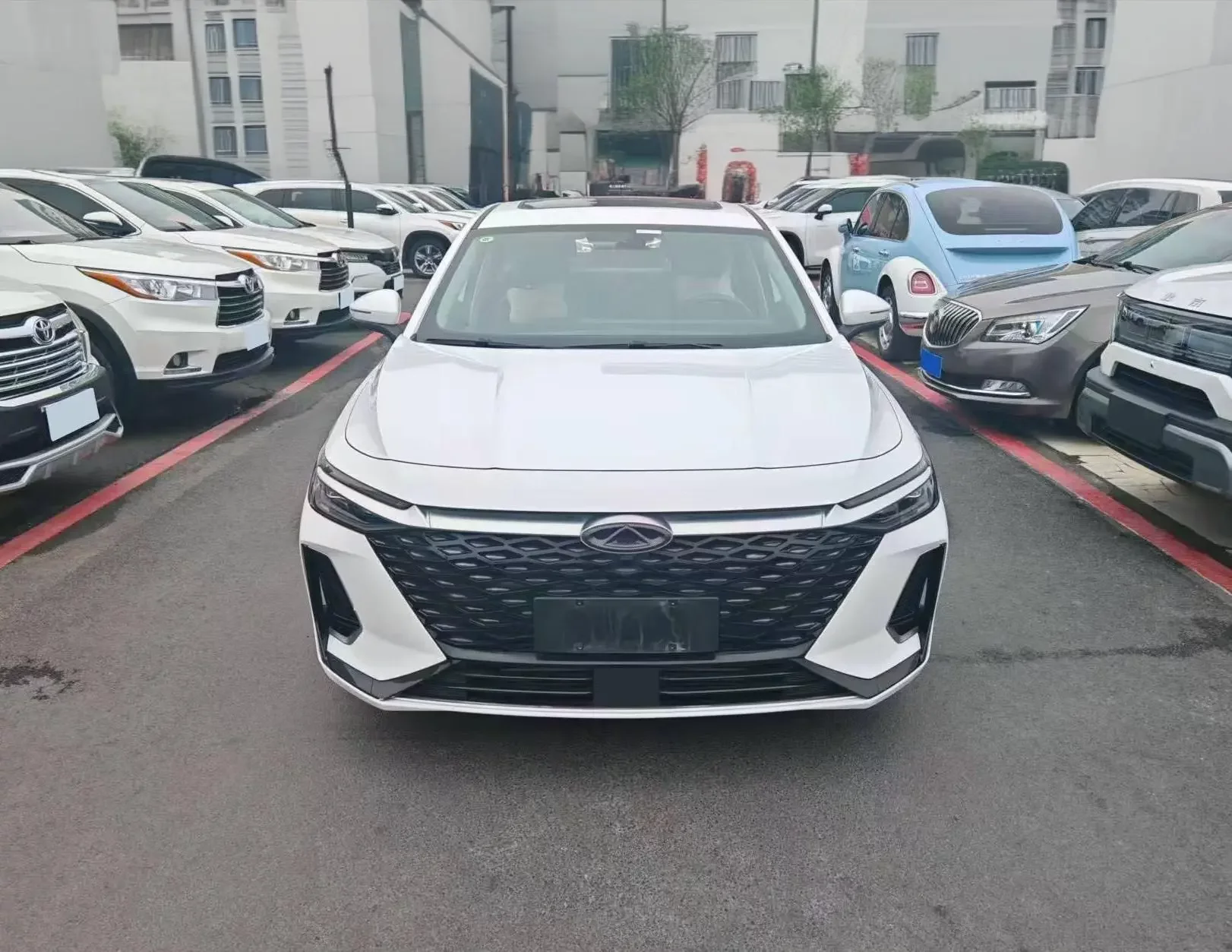Chery Arrizo 8