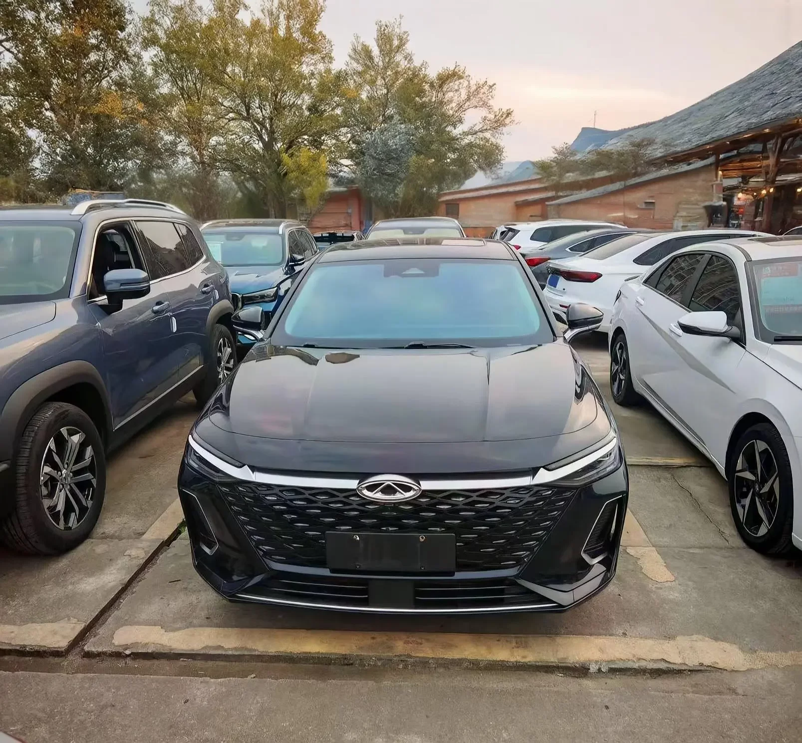 Chery Arrizo 8