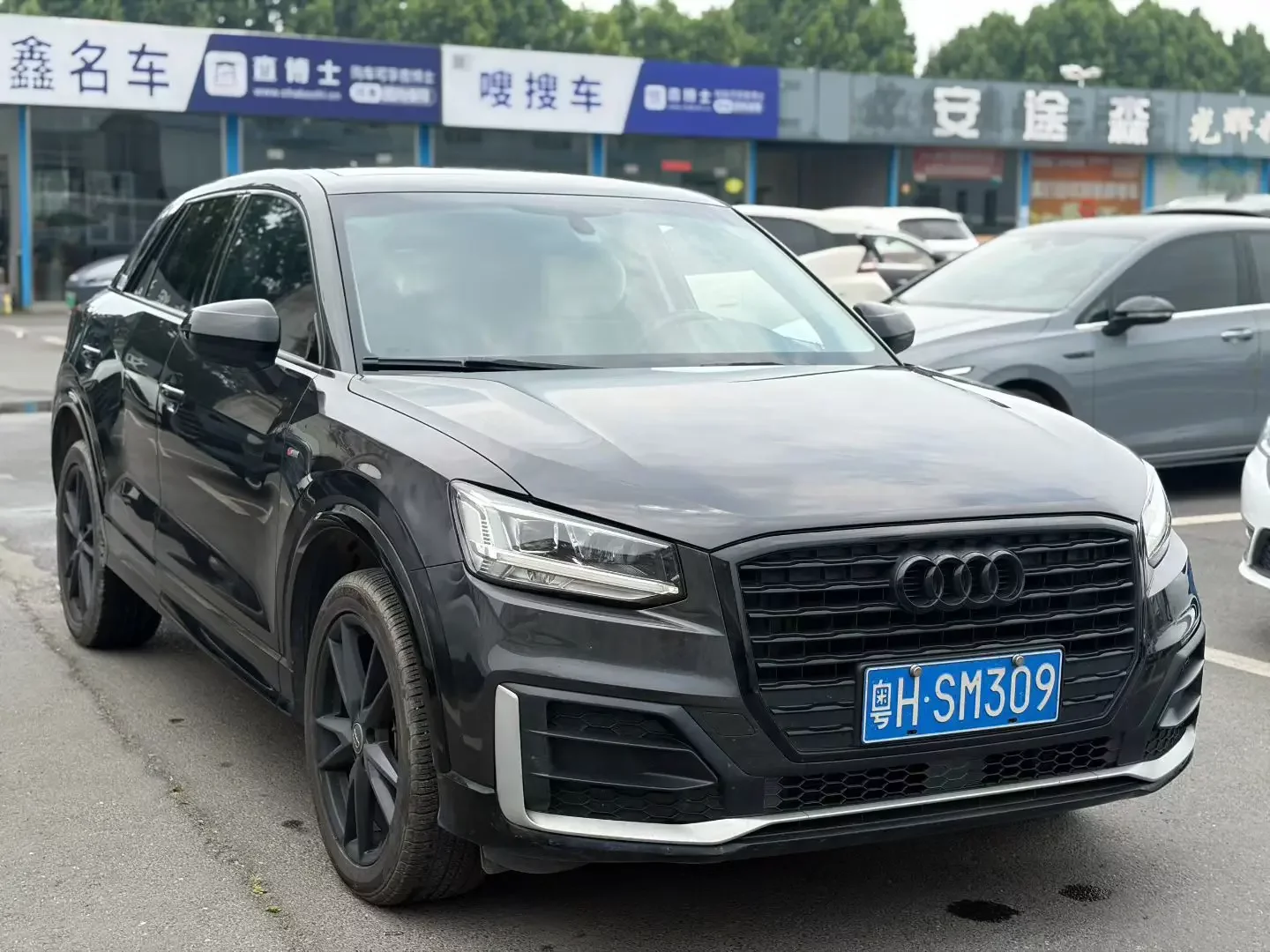 Audi Q2L