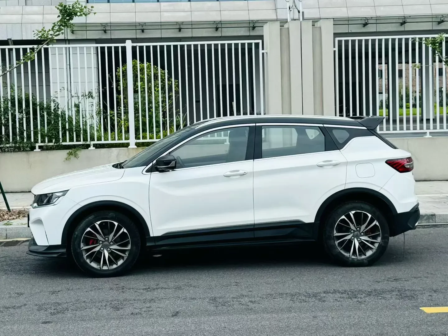 Geely Coolray SX11