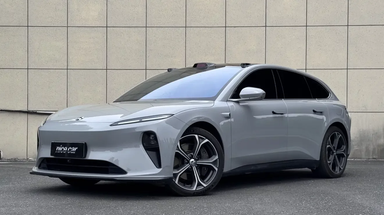 NIO ET5T
