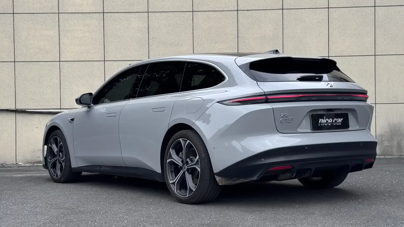 NIO ET5T