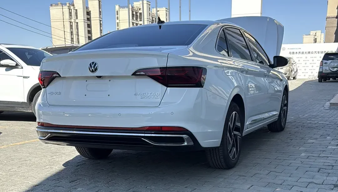 Volkswagen Sagitar