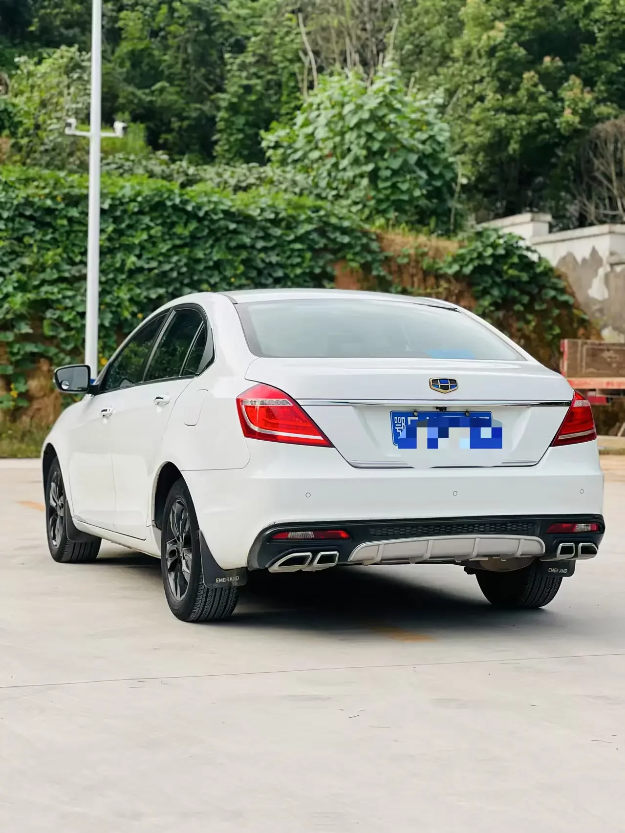 Geely emgrand