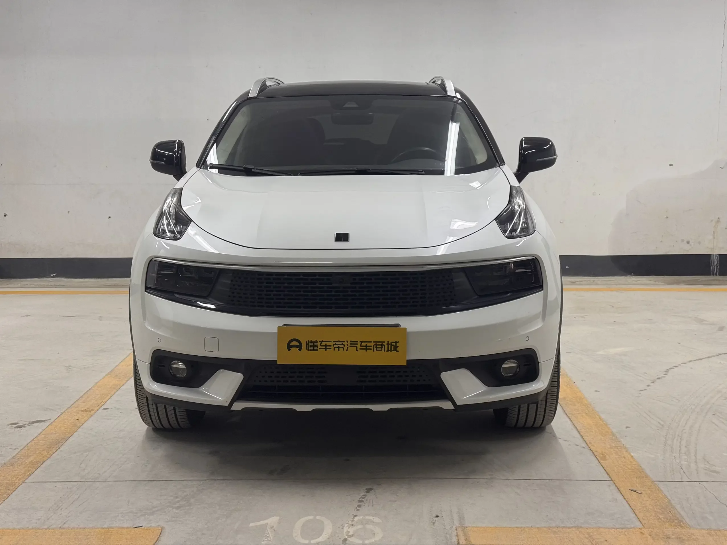 Lynk & Co 01