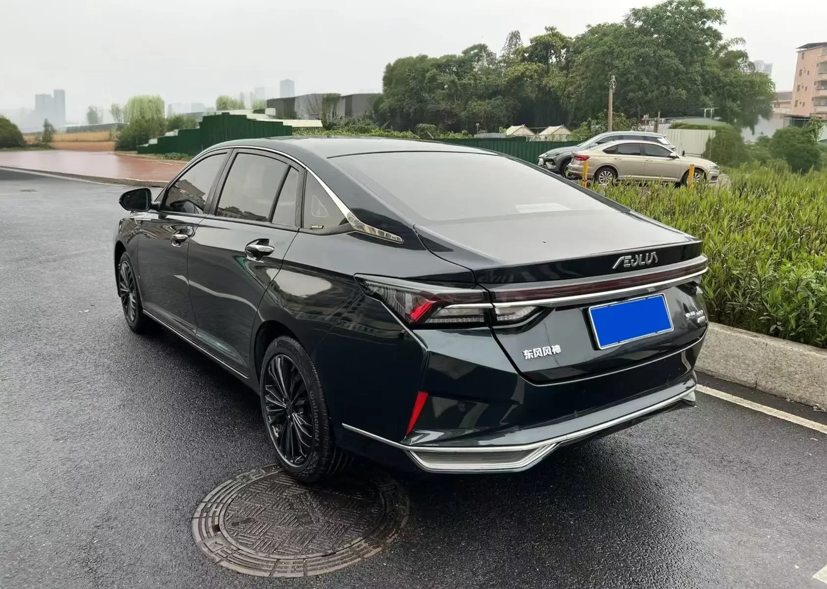 Dongfeng Yixuan MAX