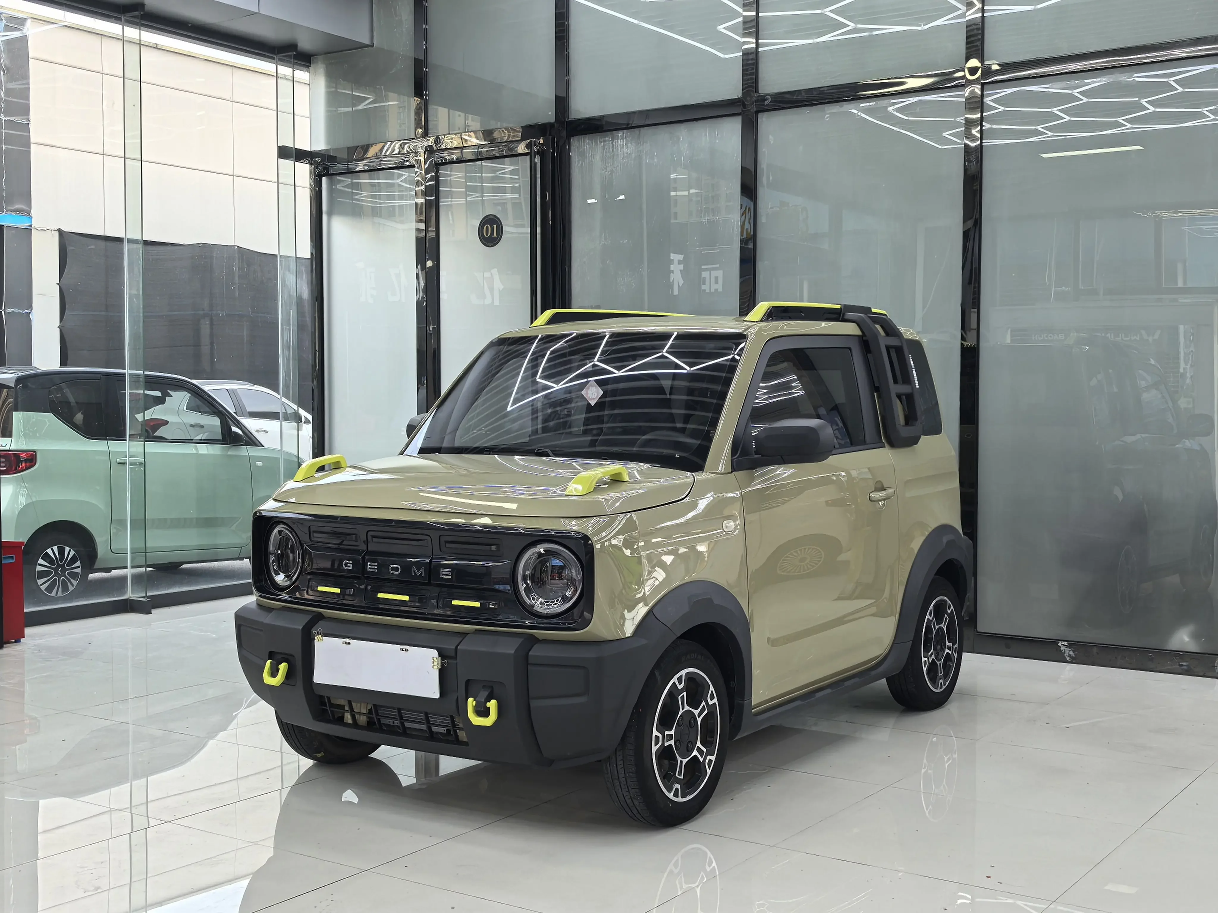 Geely panda