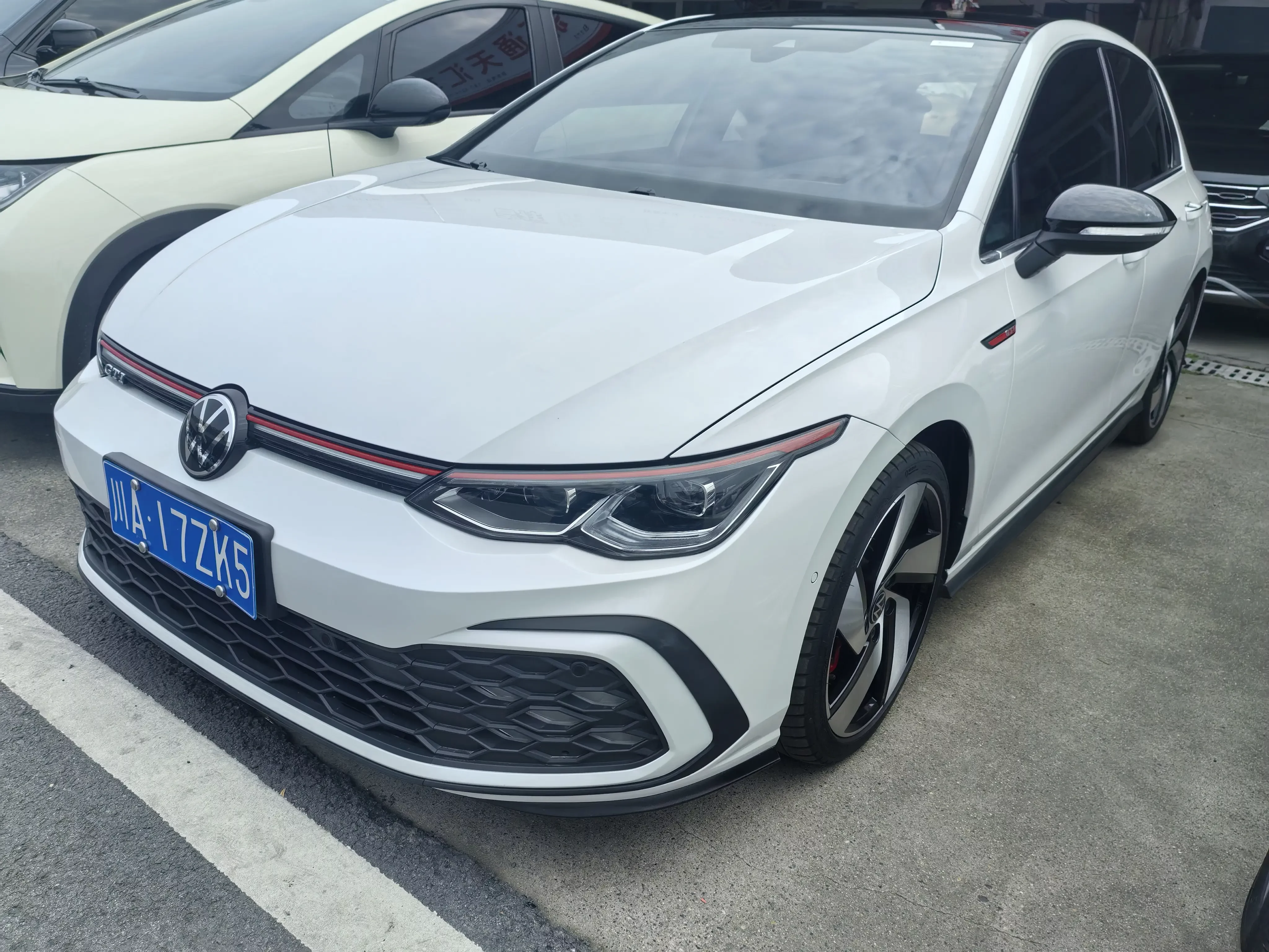 Volkswagen Golf GTI