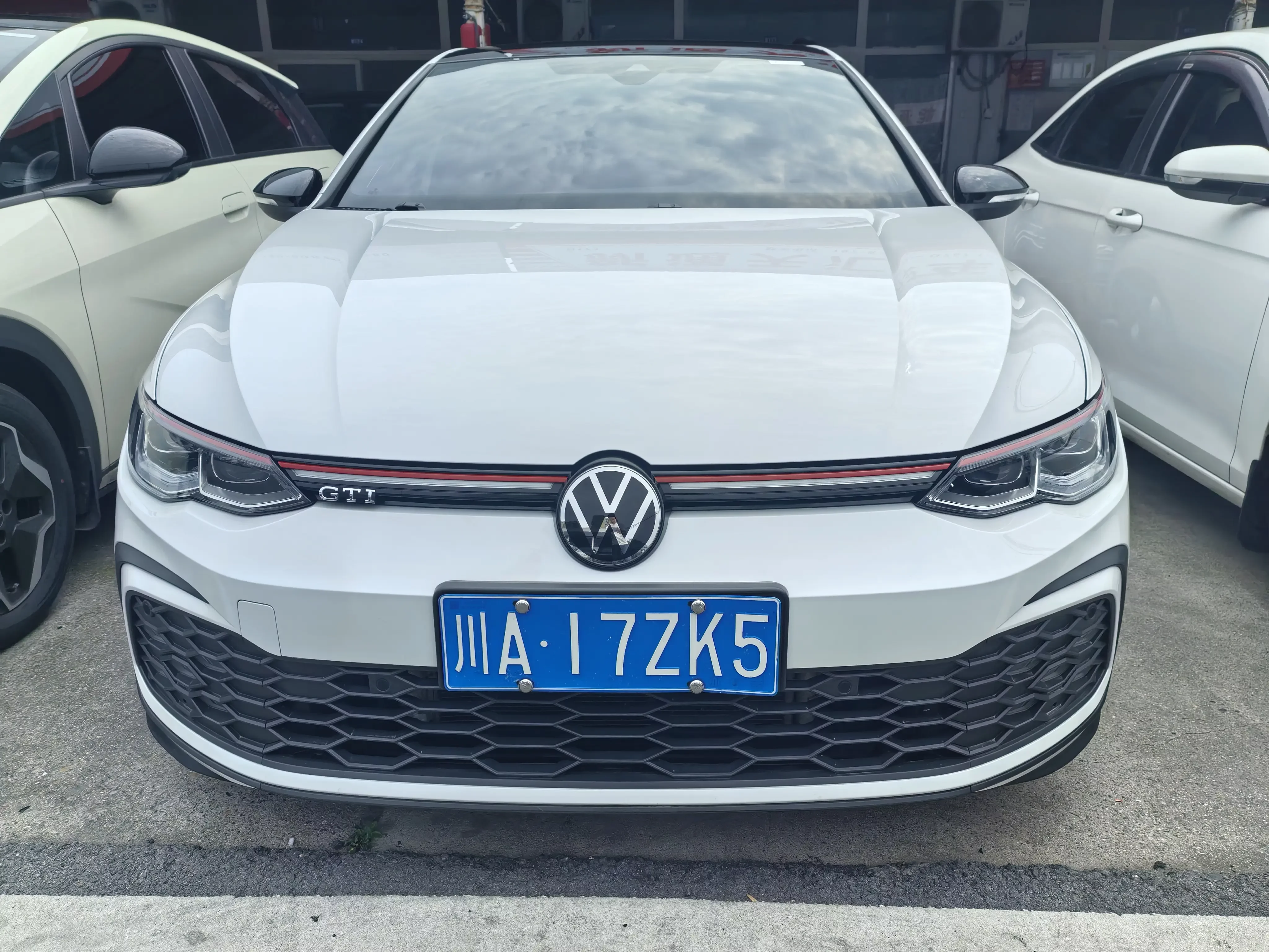 Volkswagen Golf GTI