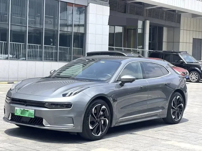 ZEEKR 001