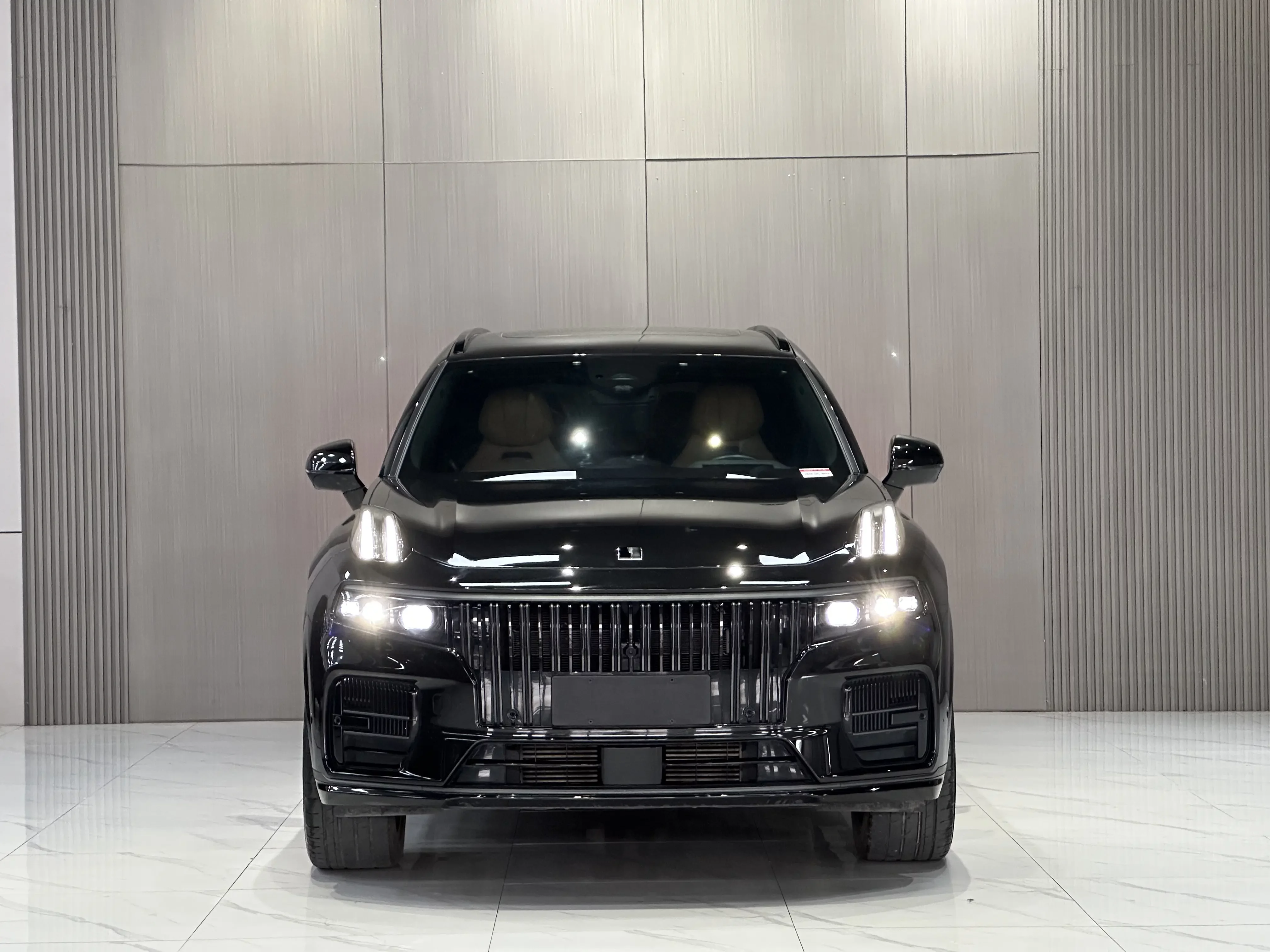 Lynk & Co 09