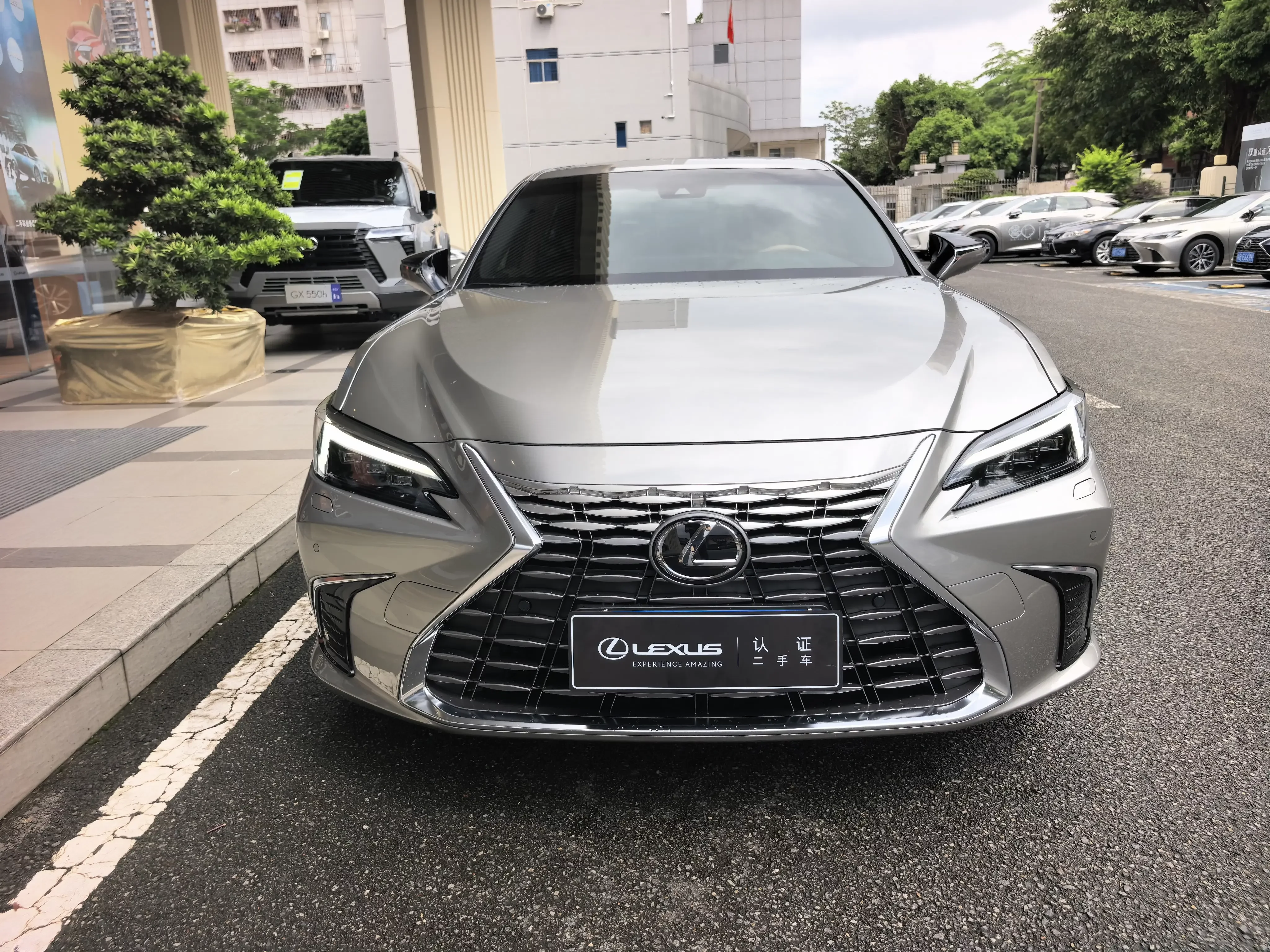 Lexus ES  из Китая