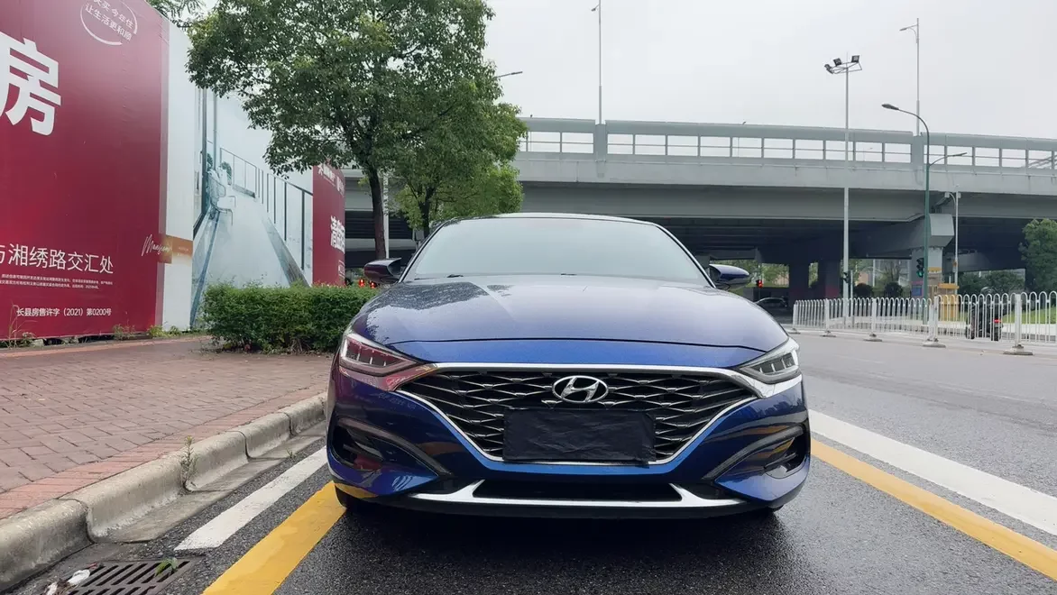 Hyundai Lafesta