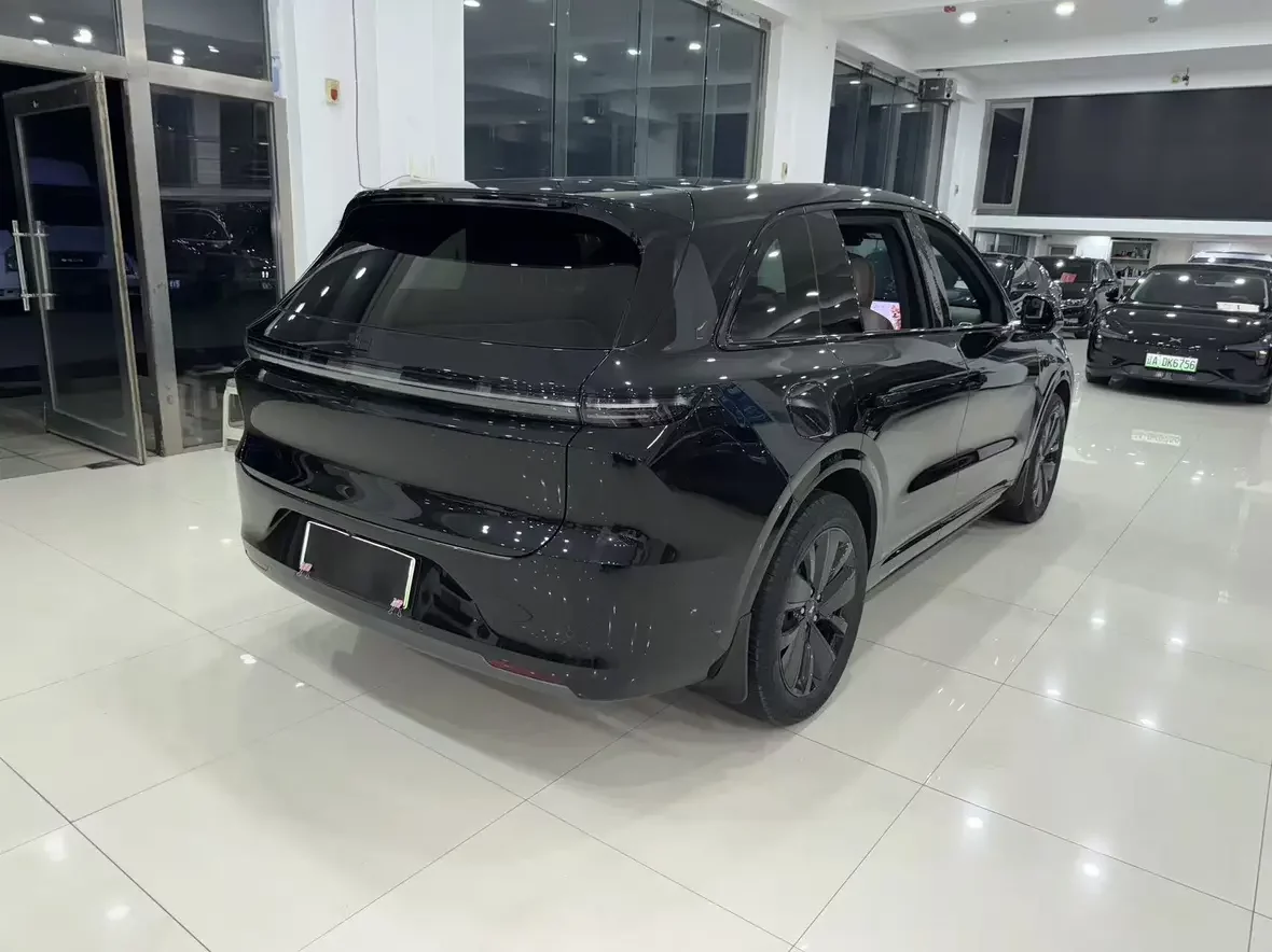 Lixiang L6