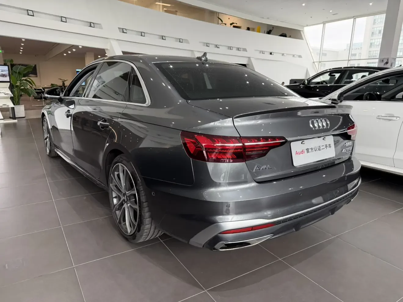 Audi A4L