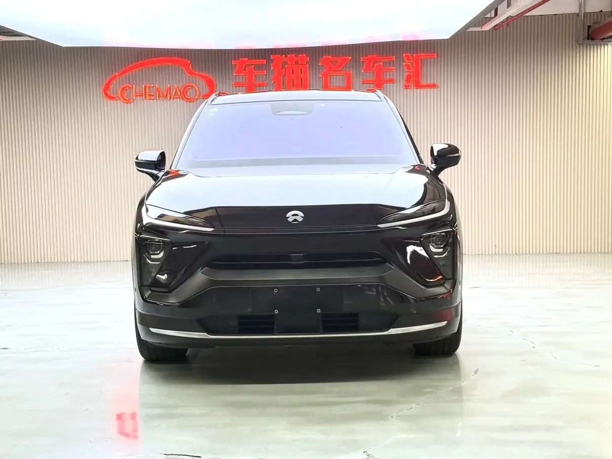 NIO ES6