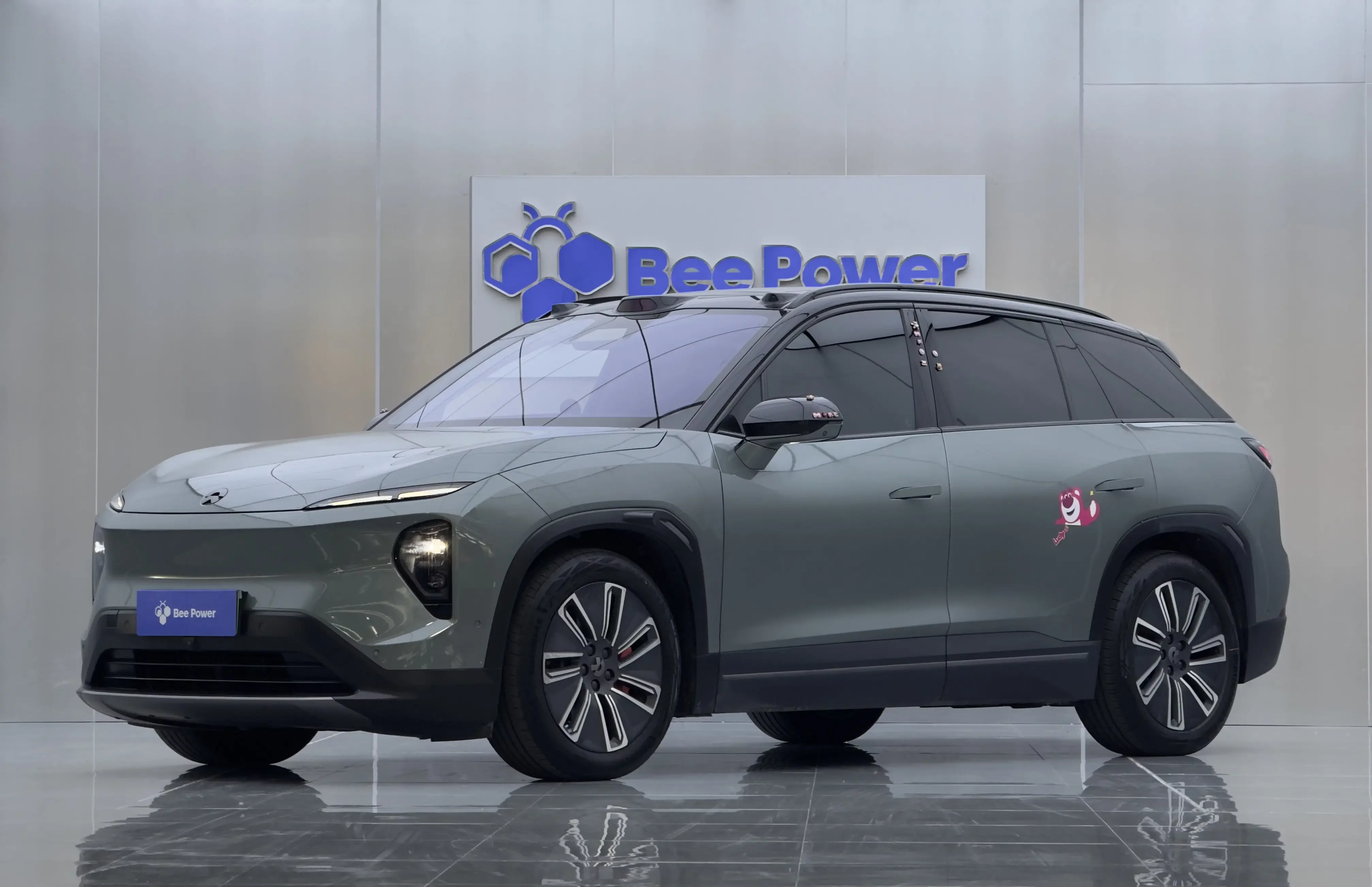 NIO ES6