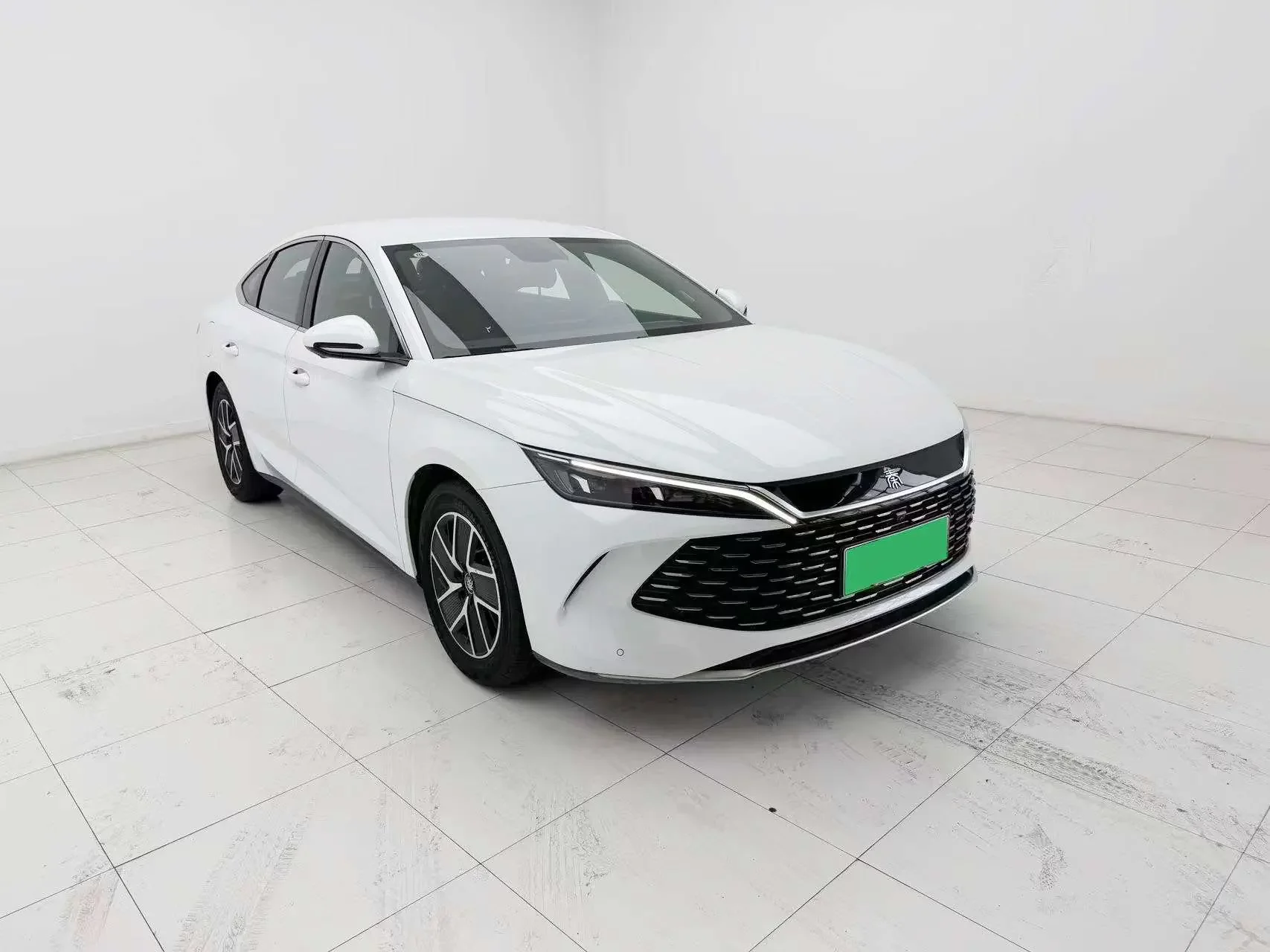 BYD Qin L DM