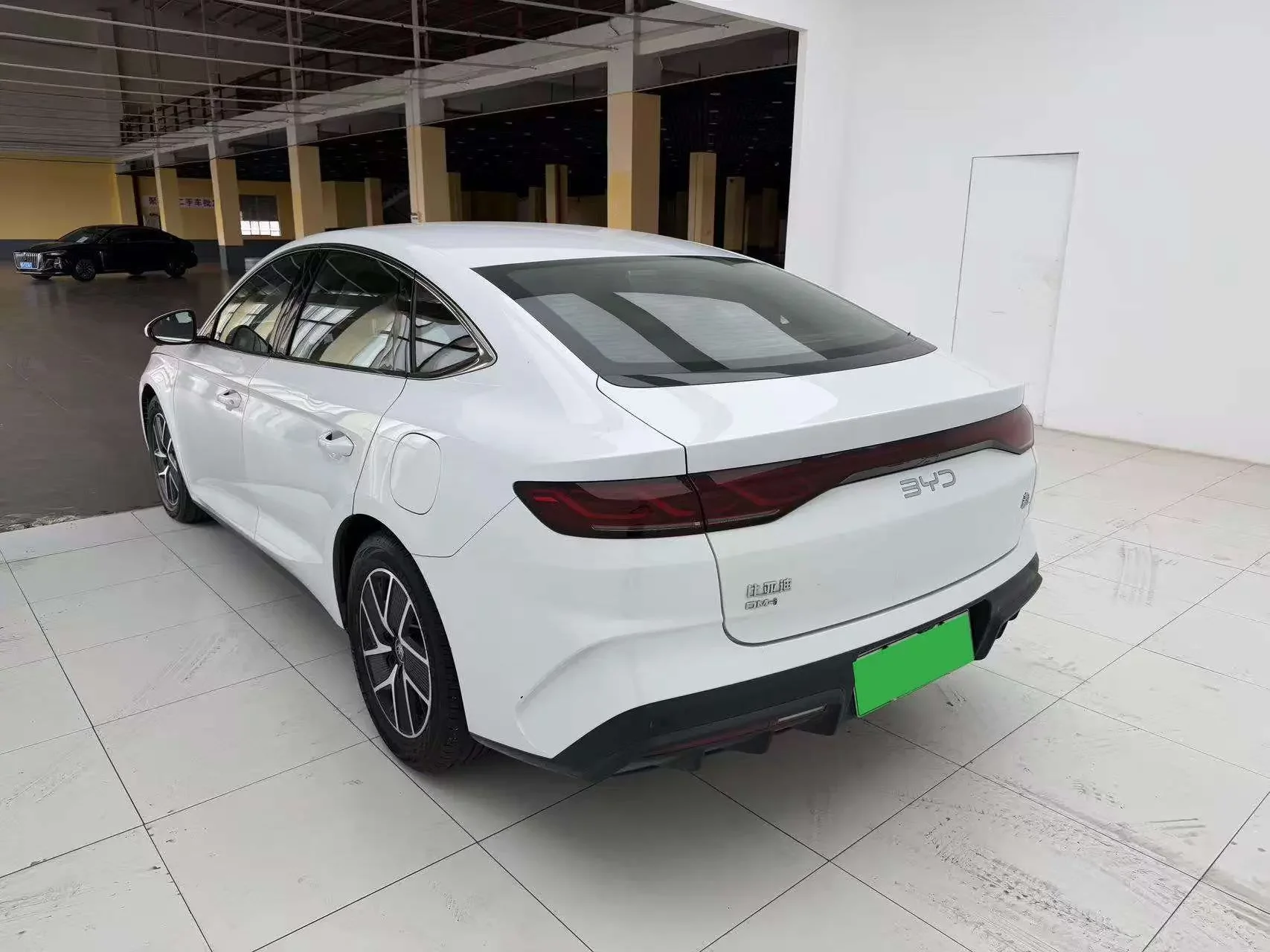 BYD Qin L DM
