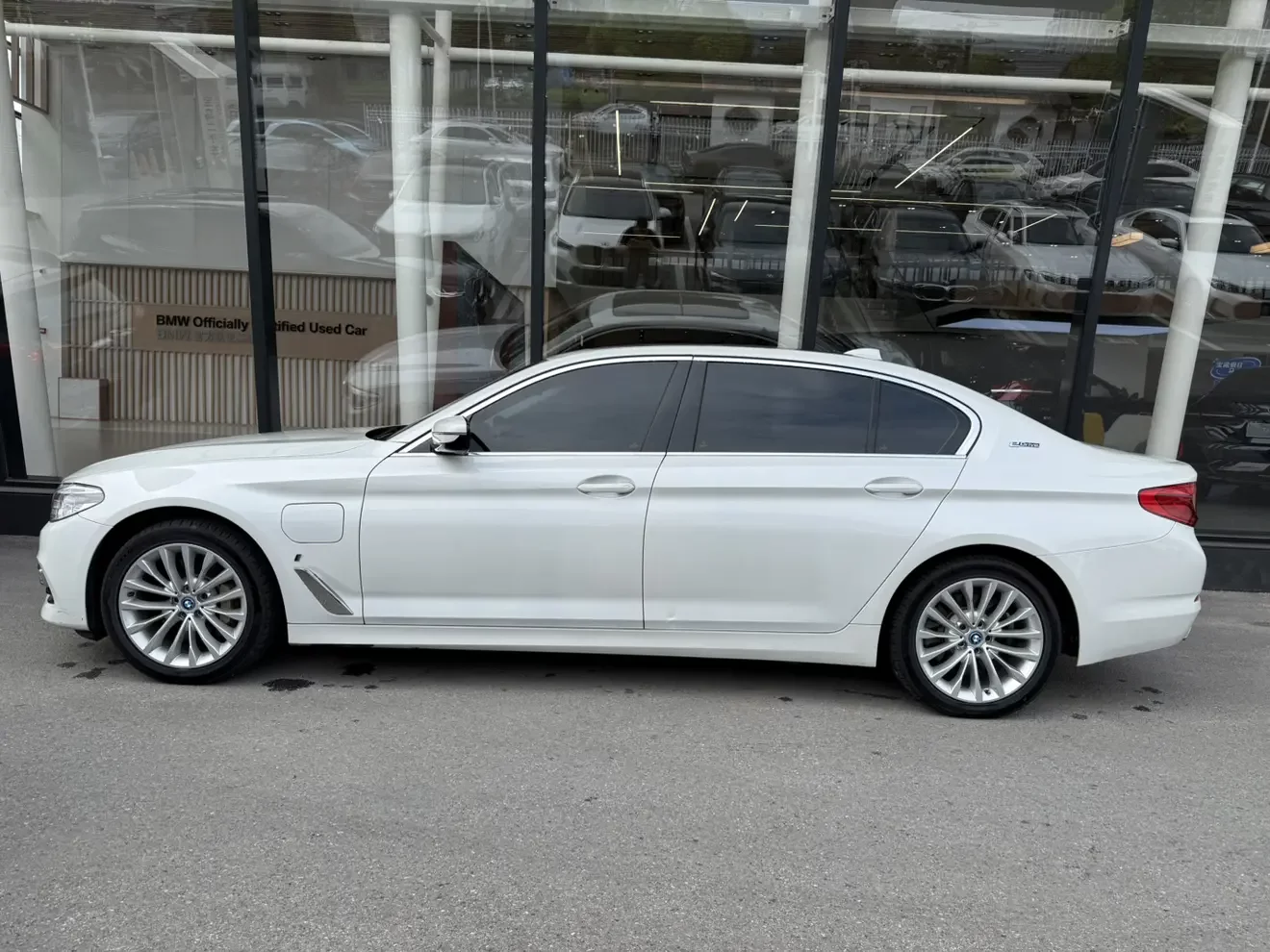 BMW 5 Series PHEV