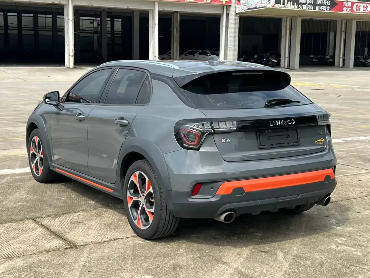 Lynk & Co 02