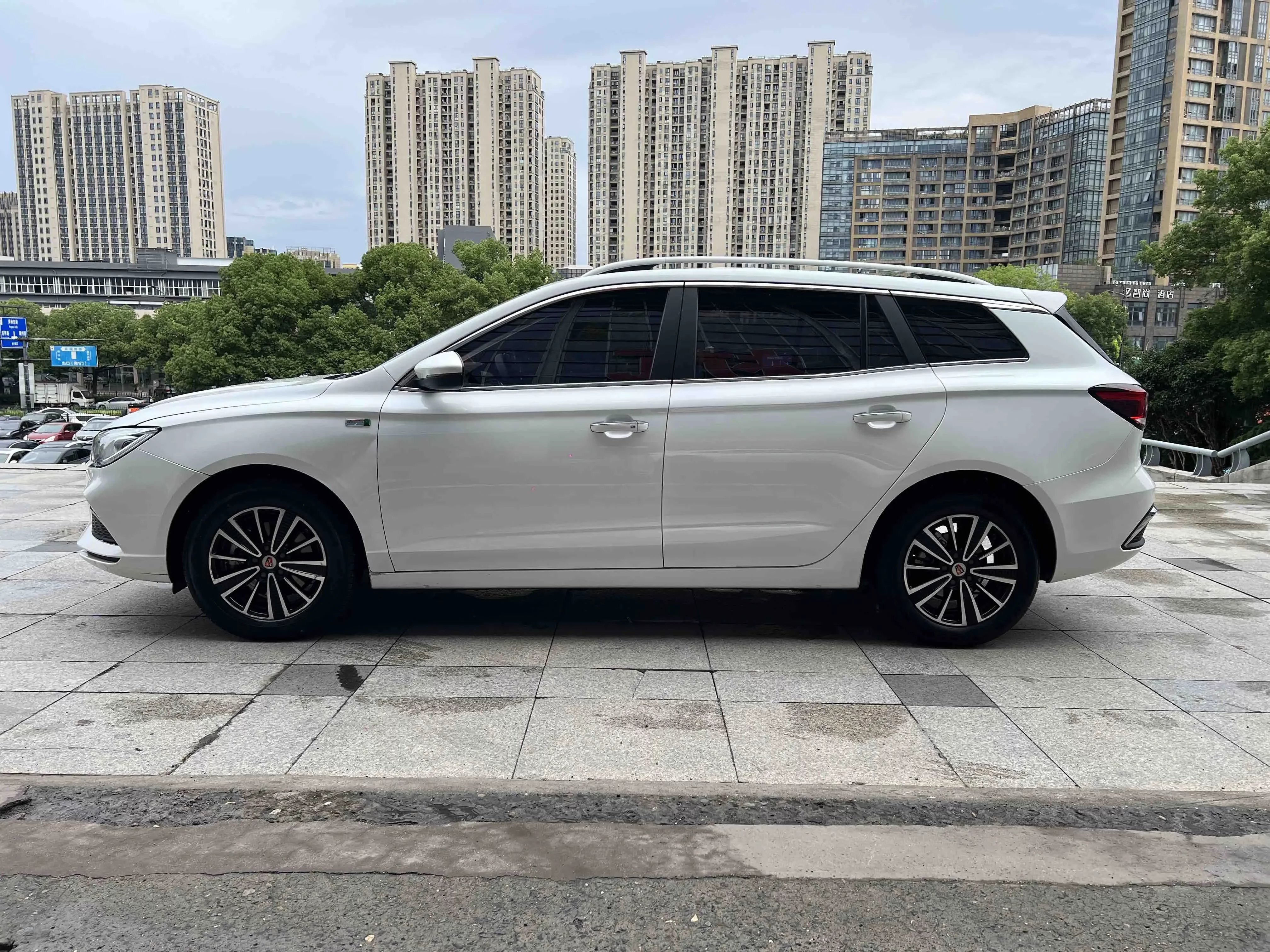 Roewe Ei5