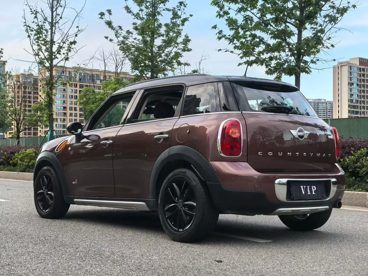 MINI COUNTRYMAN