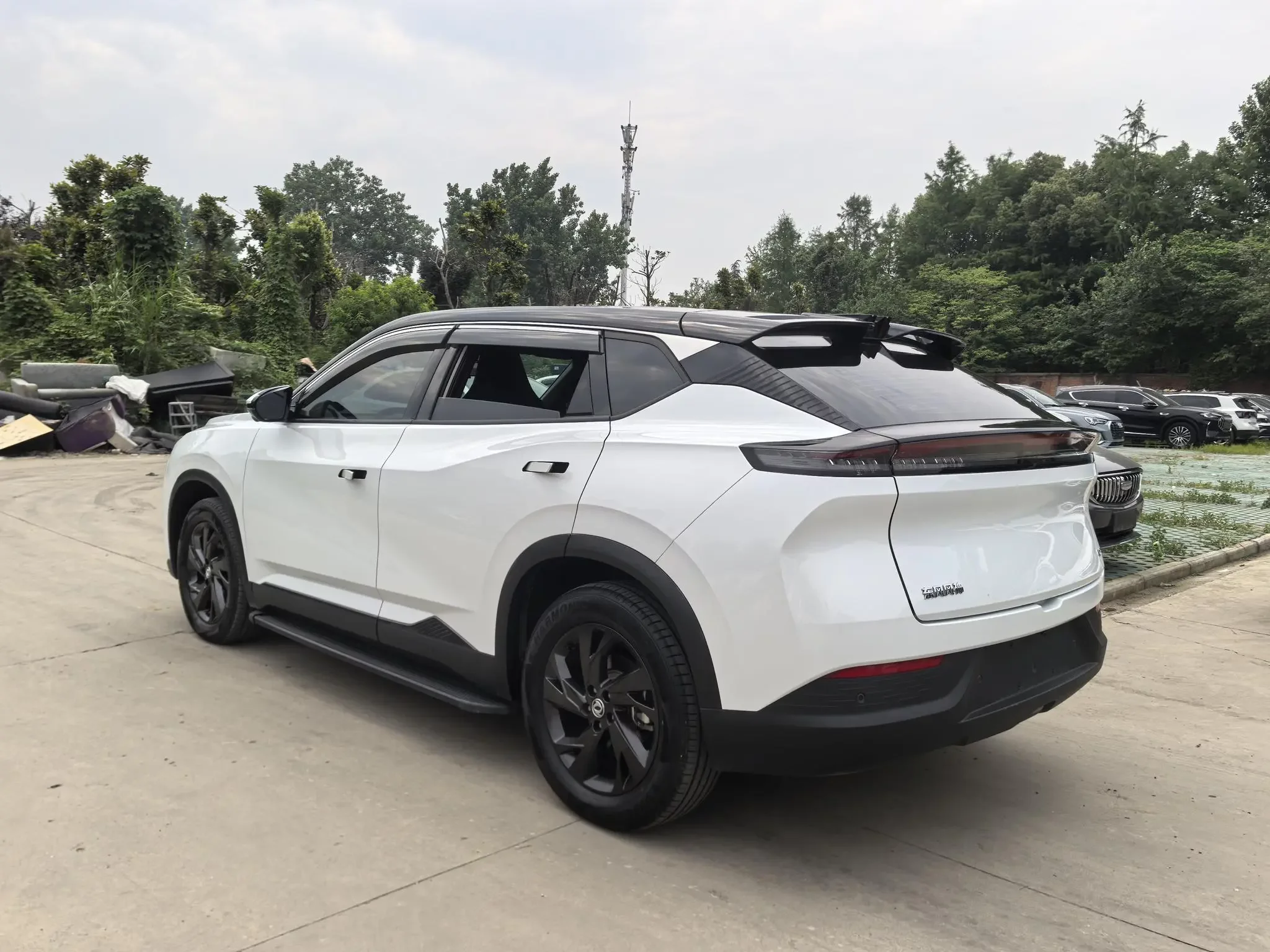 Dongfeng Fengshen L7 EV