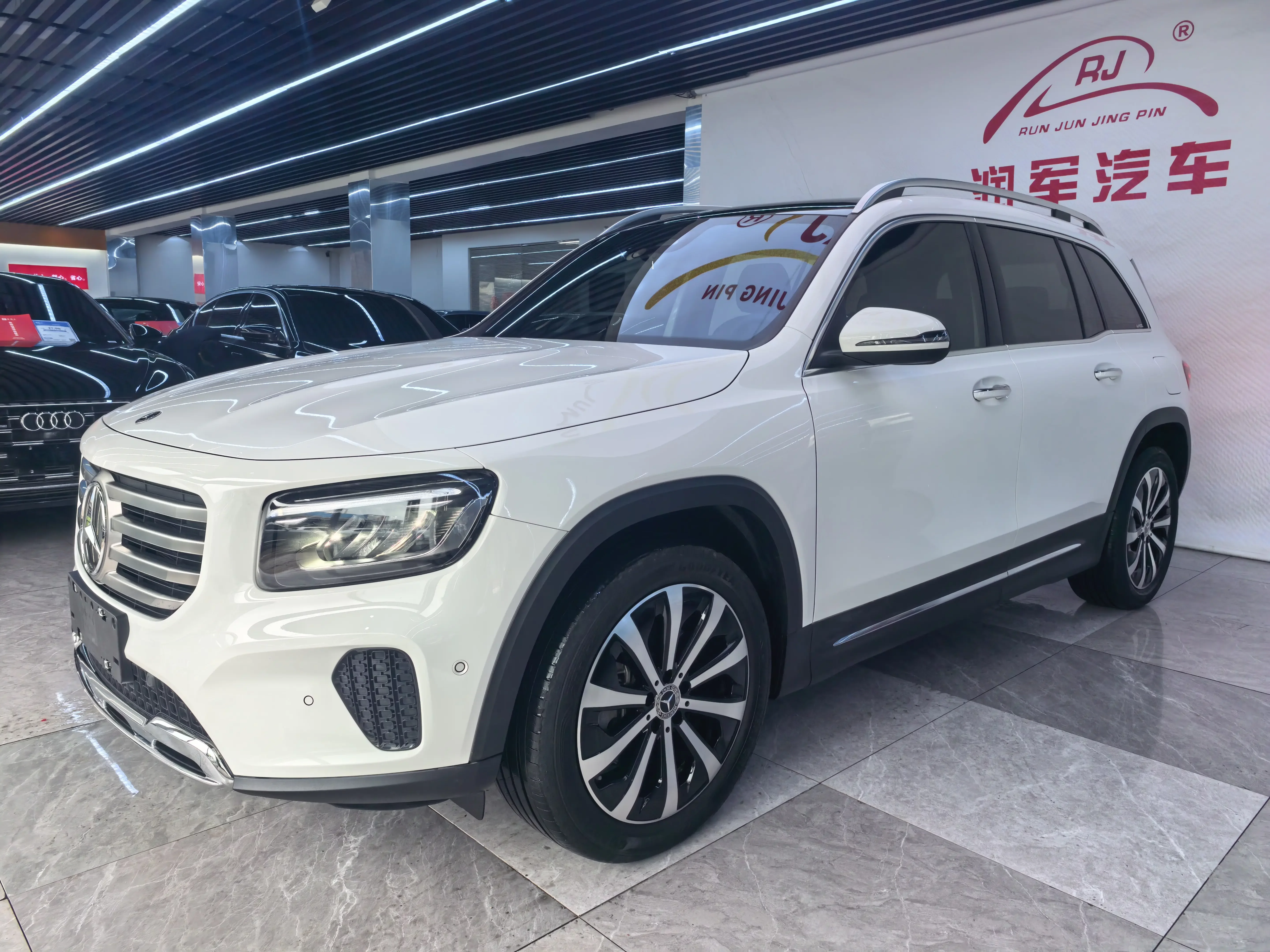Mercedes-Benz GLB