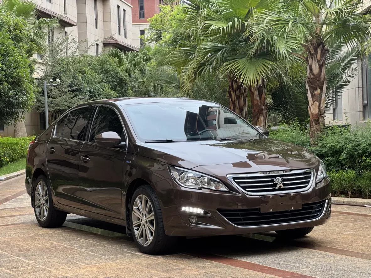 Peugeot 408