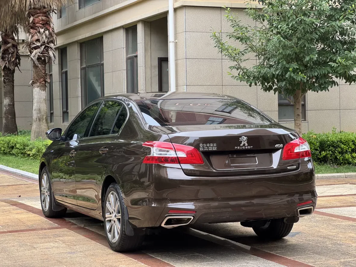 Peugeot 408