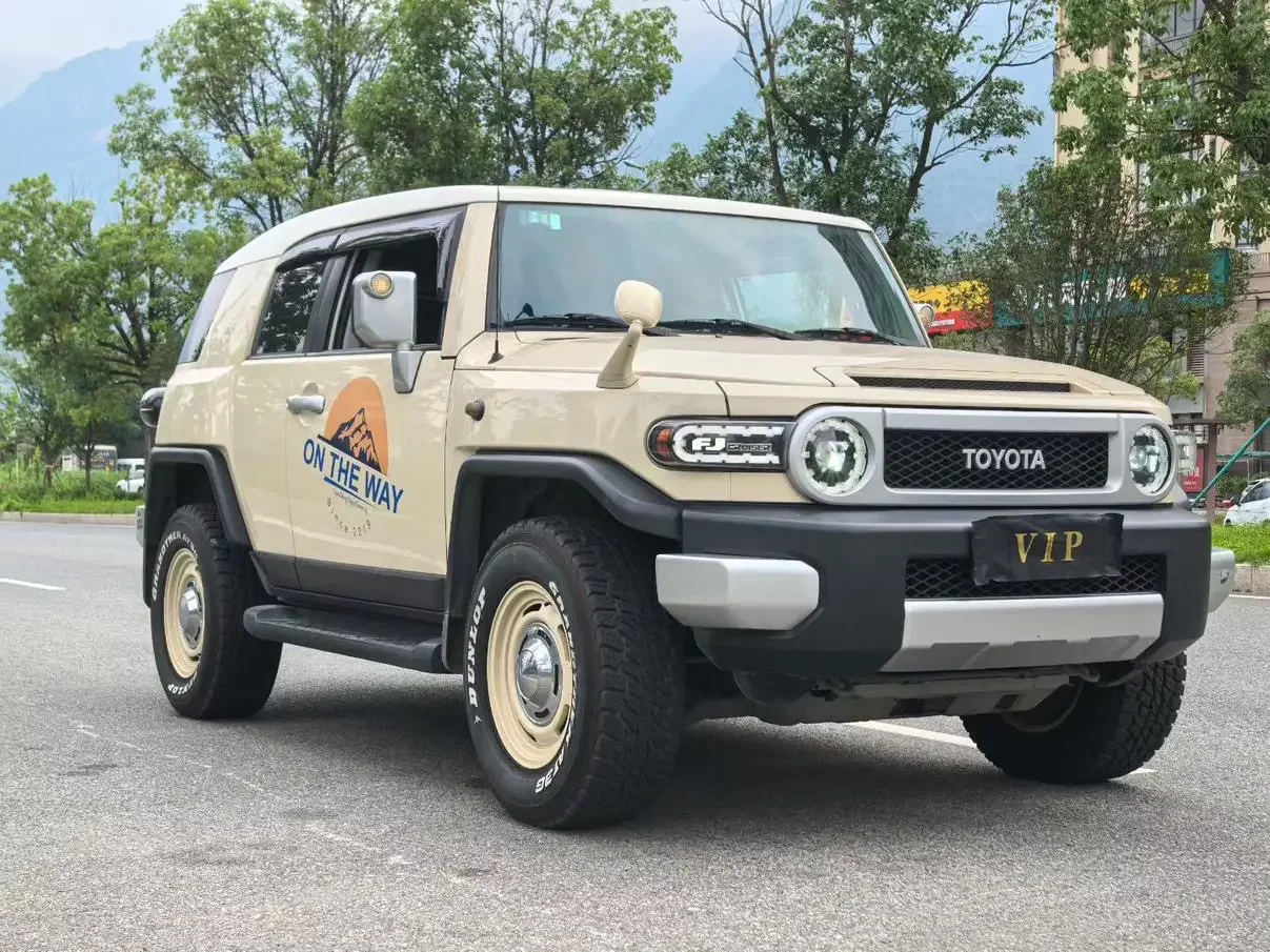 Toyota FJ Cruiser