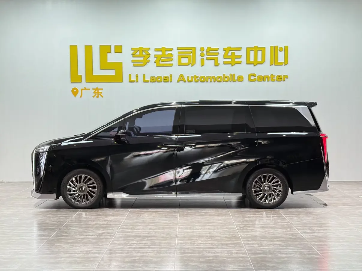 GAC Trumpchi M8