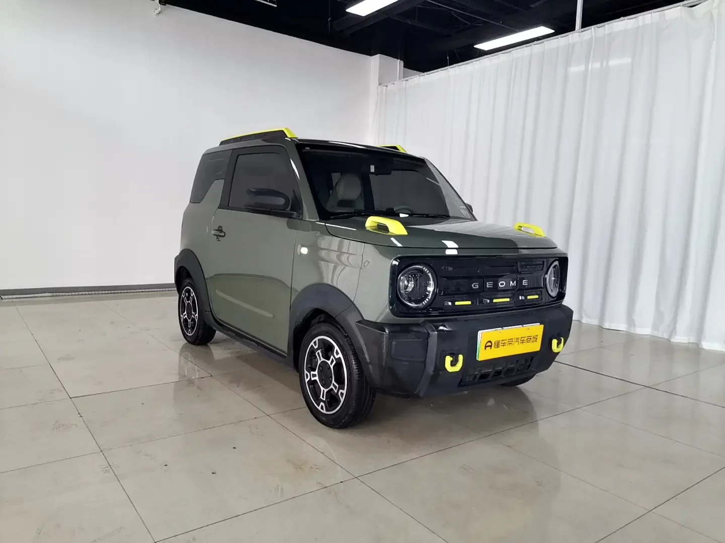 Geely panda