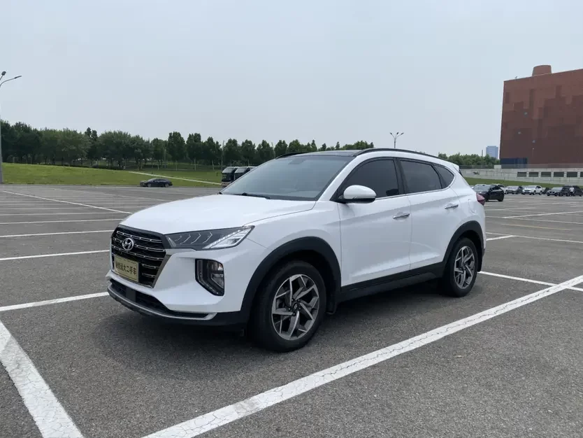 Hyundai Tucson L