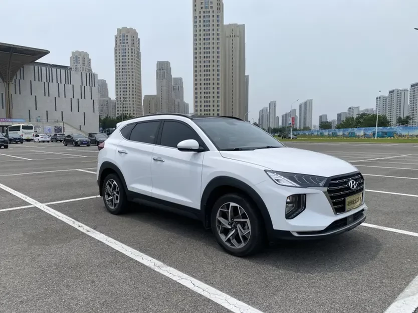 Hyundai Tucson L