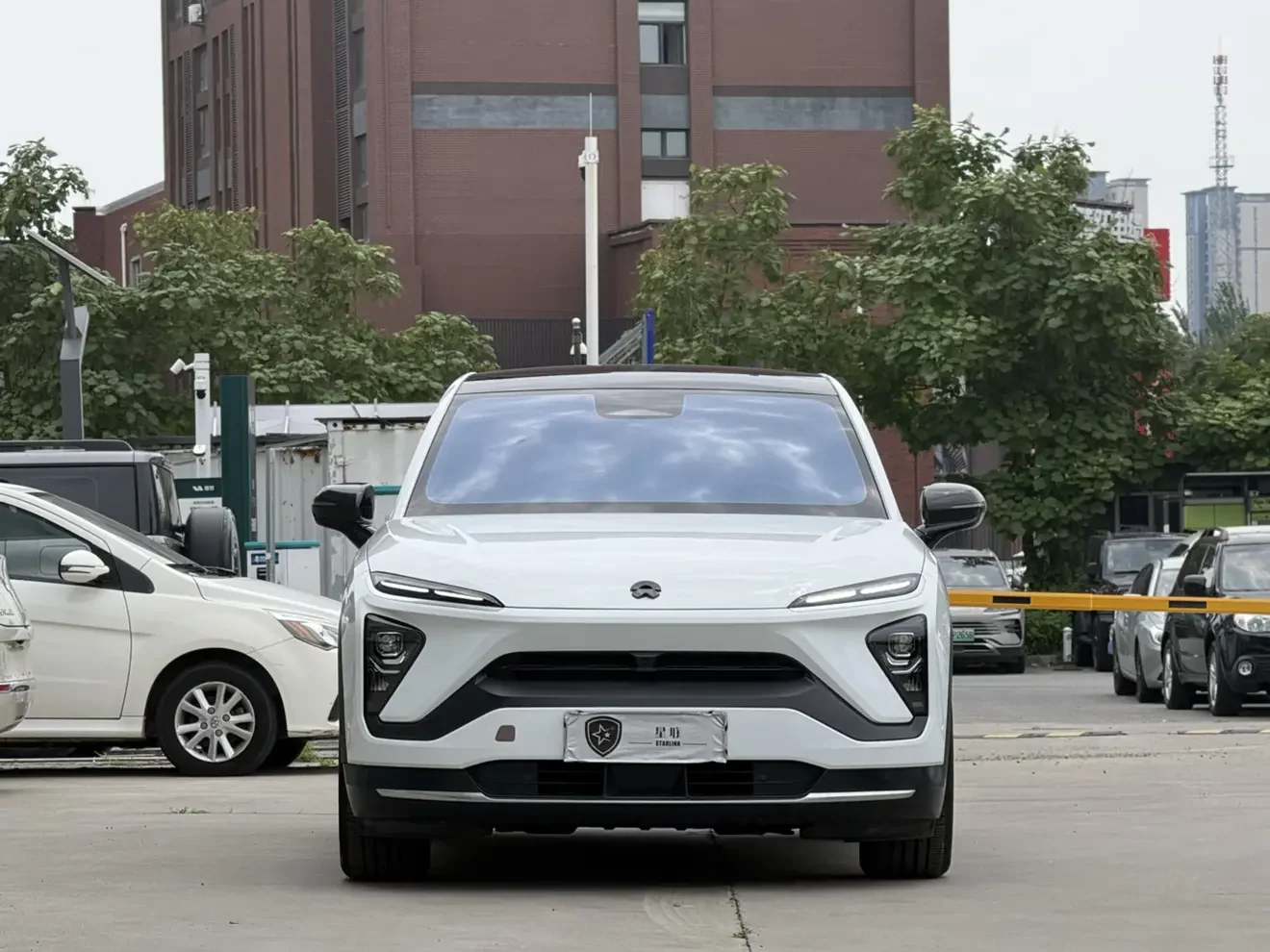 NIO EC6