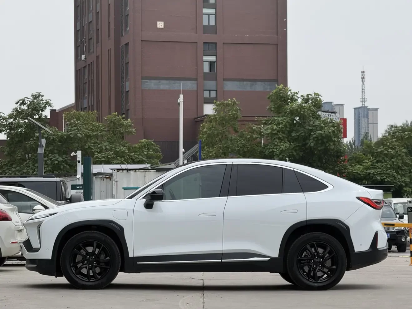 NIO EC6