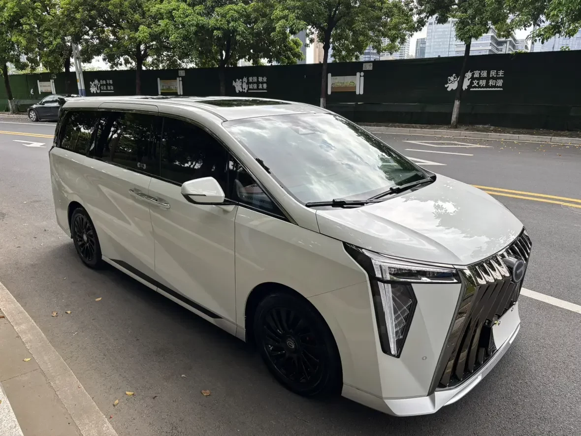 GAC Trumpchi M8
