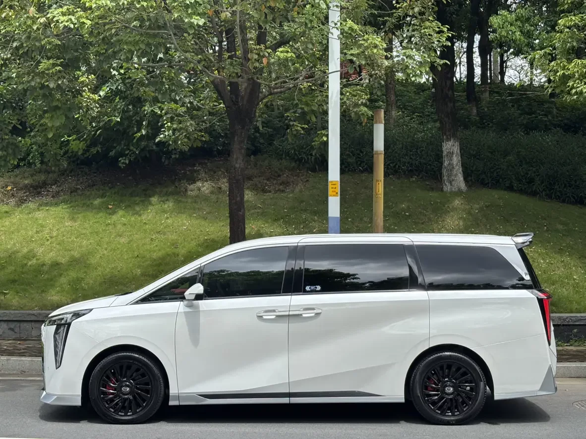 GAC Trumpchi M8