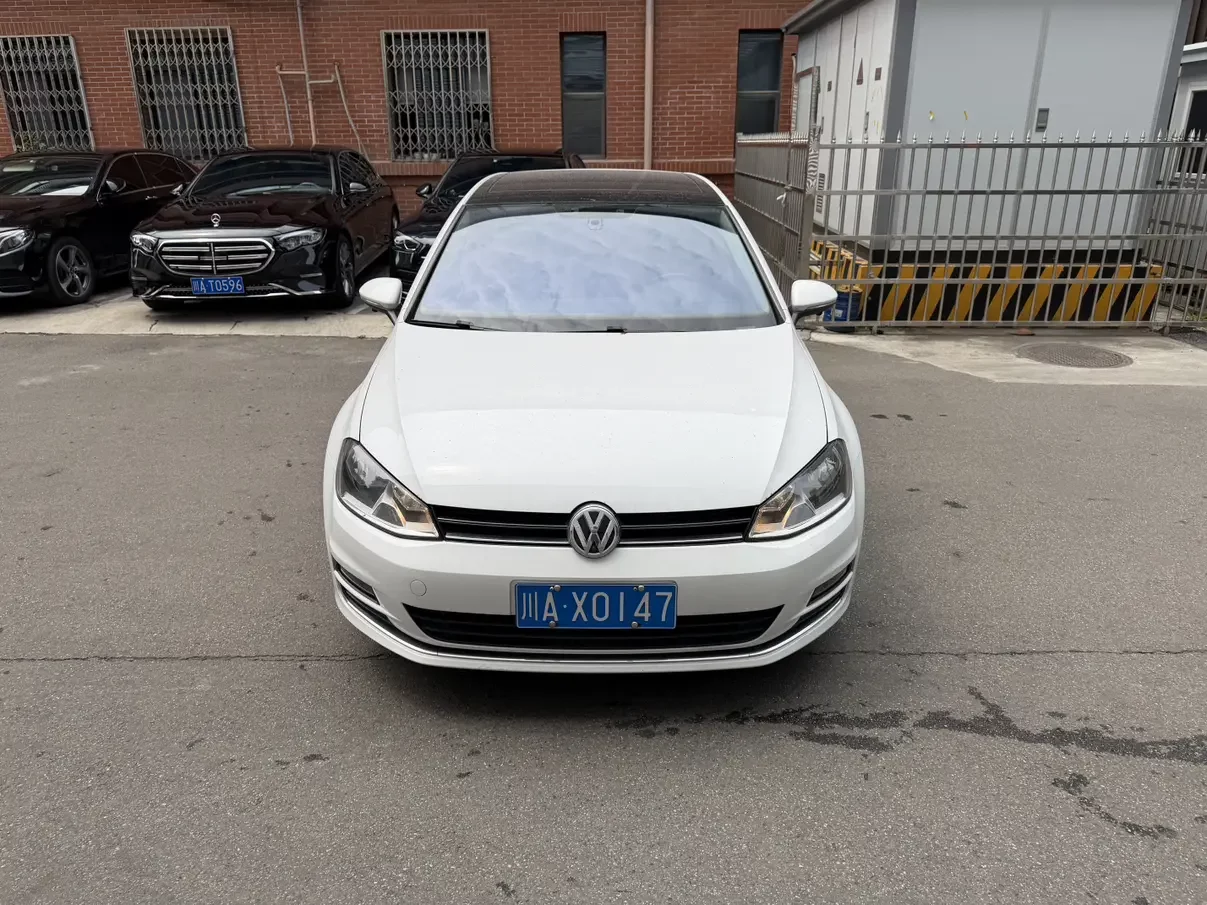 Volkswagen golf